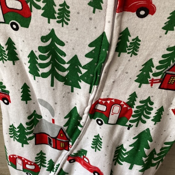 Christmas Baby Sleeper with Zipper Size 0-3 Months NEW - Picture 2 of 5